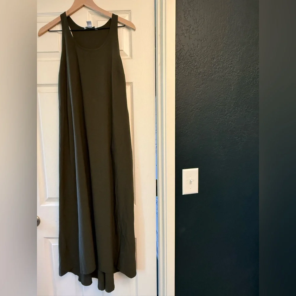 Like new Presidio Travel Dress - Picture 1 of 1